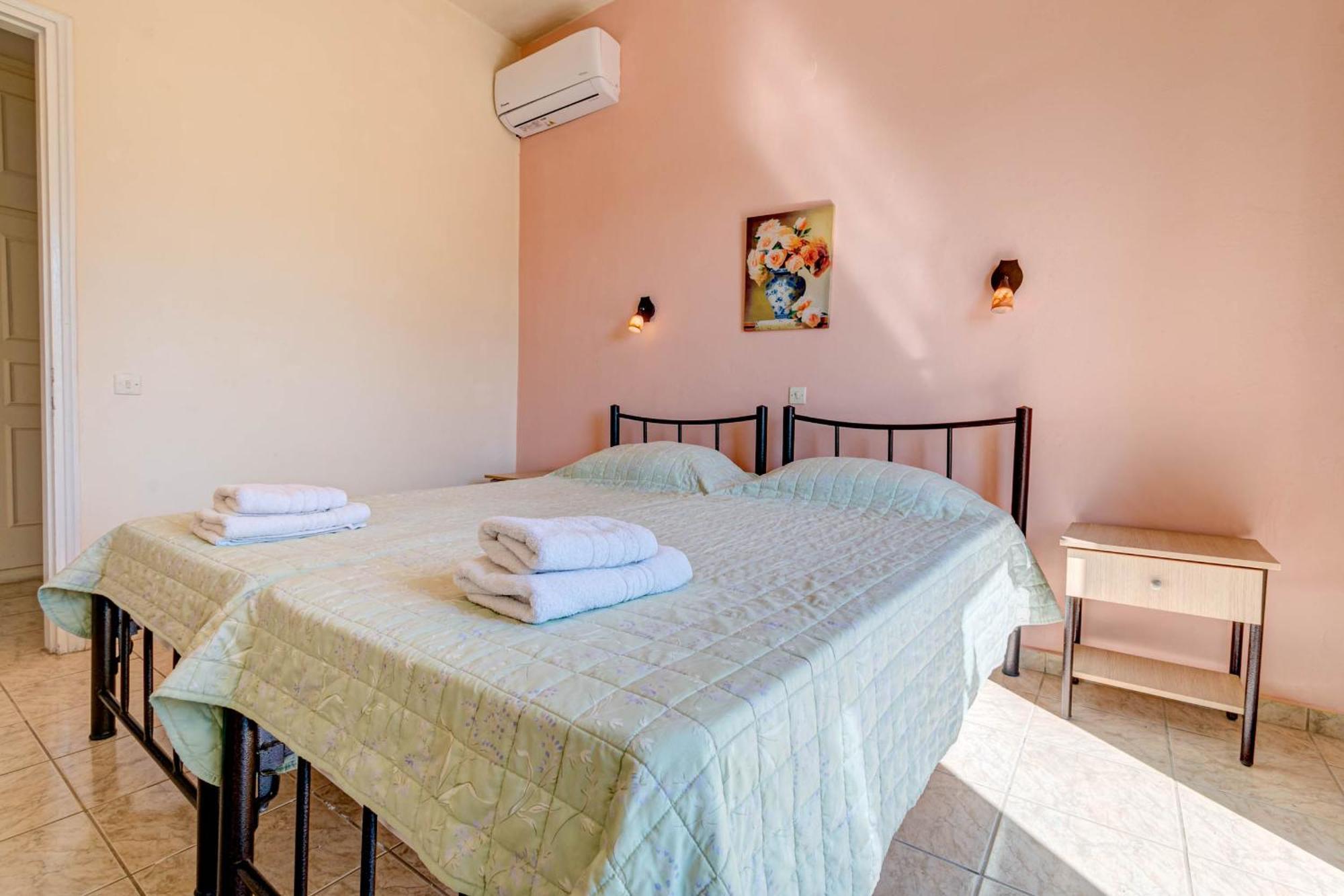 Ionian Arches Hotel Gouvia Phòng bức ảnh
